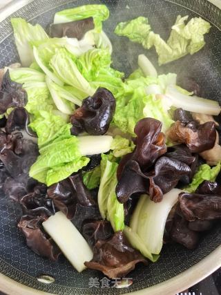 腐竹白菜炖肉的做法步骤：4