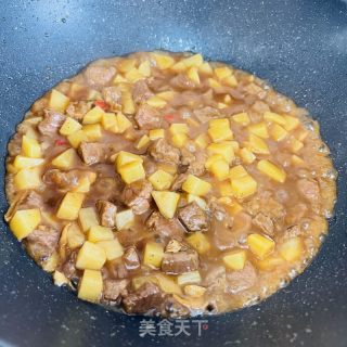 超级下饭菜的 | 黑椒牛肉粒炖土豆粒的做法步骤：8