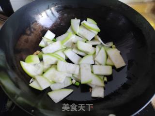 干虾烧蒲瓜的做法步骤：5