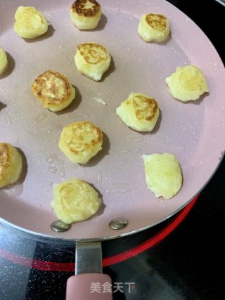 香煎土豆丸子的做法步骤：7