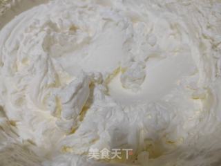 旗袍淡奶油蛋糕的做法步骤：2