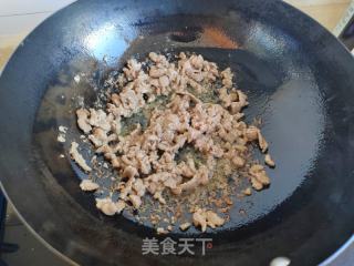洋葱芹菜炒牛肉的做法步骤：6