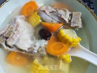 胡萝卜山药玉米排骨汤的做法步骤：8