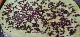 黑全麦艾草红豆卷的做法步骤：8
