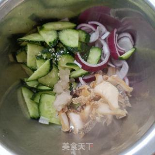 黄瓜洋葱拌鲍鱼的做法步骤：11