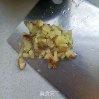 白玉黄瓜拌皮蛋的做法步骤：6
