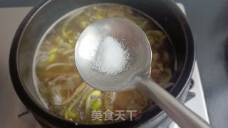 清淡豆芽汤的做法步骤：11
