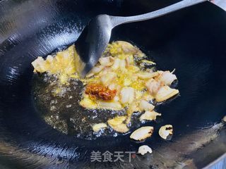 芹菜香干炒肉的做法步骤：10