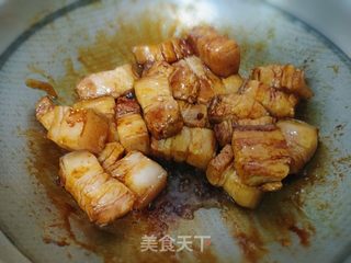 板栗红烧肉的做法步骤：7