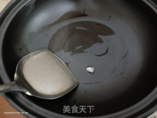 蒜蓉金针菇粉丝鲜虾煲的做法步骤：9