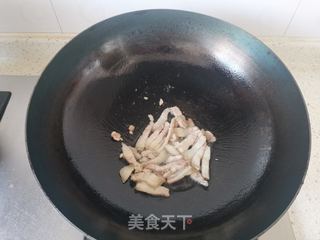 菜花炒肉的做法步骤：3