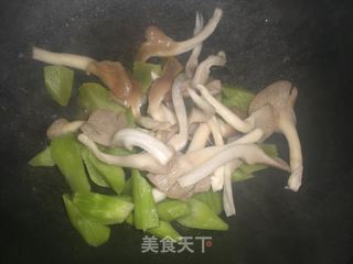 菇烧豆腐的做法步骤：3