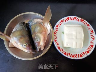 豆腐青鱼头汤的做法步骤：1