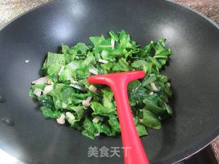 油麦菜炒海鲜菇的做法步骤：7