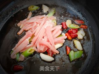 芹菜炒粉的做法步骤：5