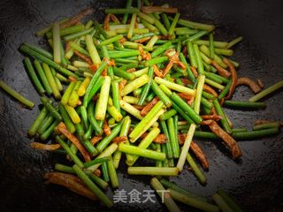 蒜薹炒肉的做法步骤：6