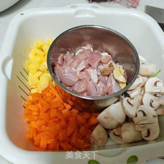 减脂鸡肉抓饭的做法步骤：2