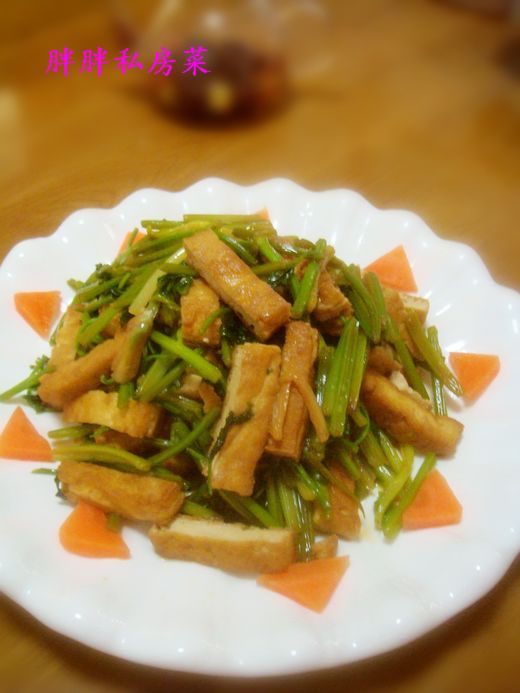 【创意新派菜】香菜炒豆腐