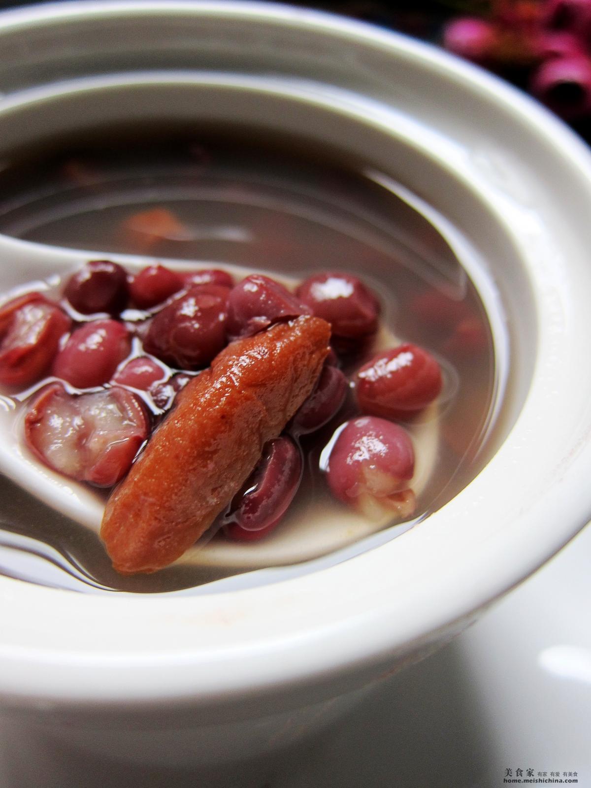 这份内容超丰富的红枣莲子黑米红豆酒酿粥，滋补养胃又好吃 - 哔哩哔哩