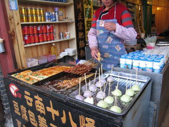 丽江四方街美食图片