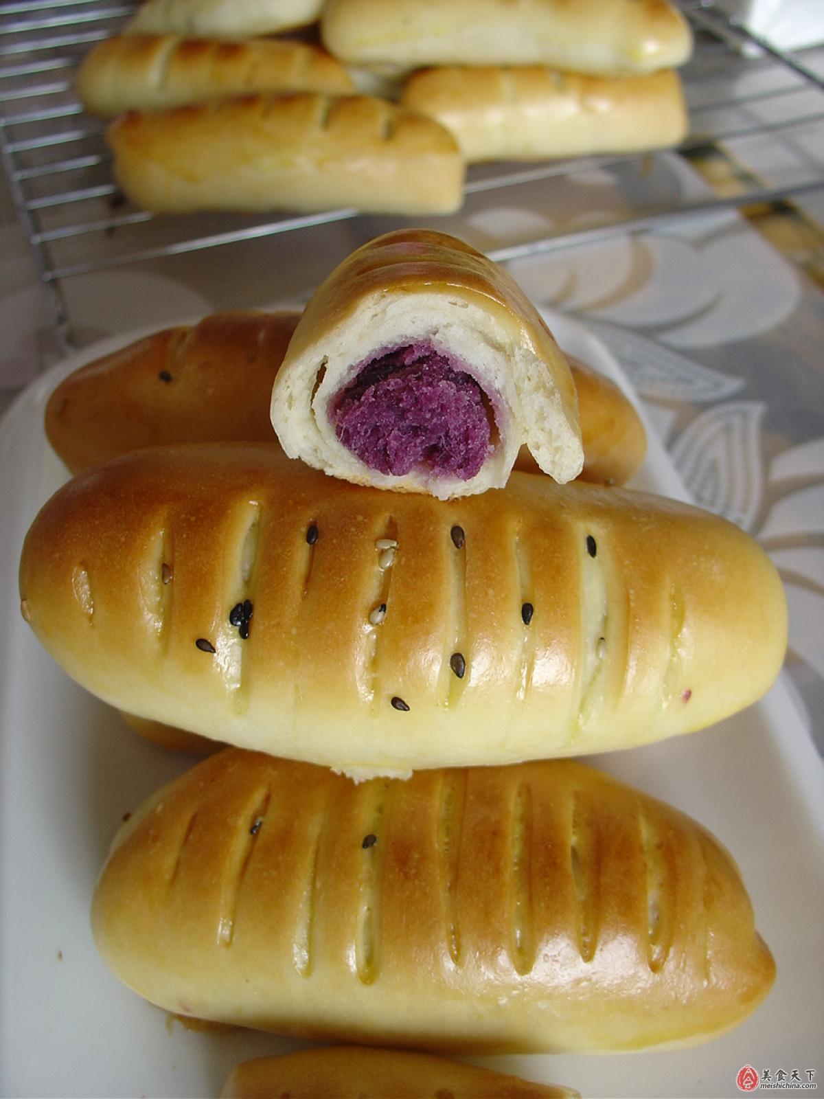 美味的白菜香菇紫薯肉包子，颜值与内涵并存！