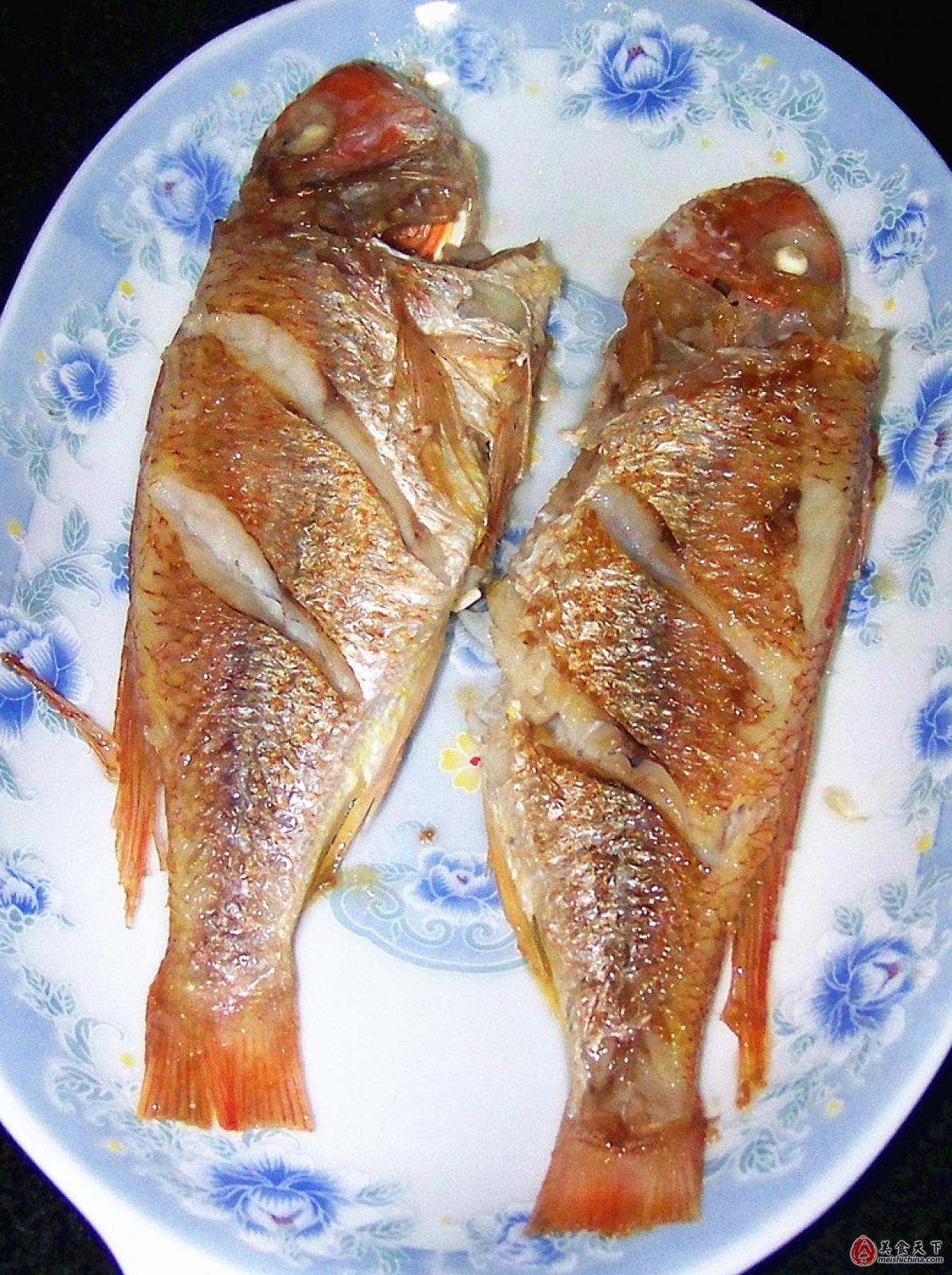很少吃到的蒜烧金线鱼适合周末做 - 哔哩哔哩
