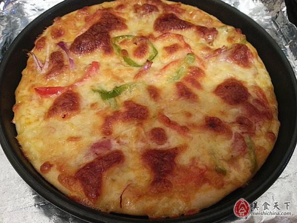 家庭制作培根萨拉米肠披萨 培根萨拉米肠披萨 Duzhaoteng的日志 美食天下