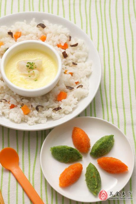 一起蒸:成人食谱:蔬菜米饭+宝宝食谱:鱼片鸡蛋