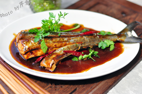 【简约家家常菜】红烧鲅鱼尾:最家常的鲜鲅鱼吃法
