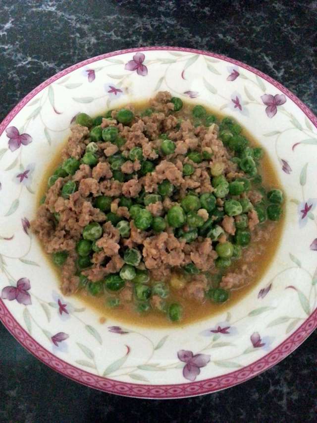 豌豆肉沫,鹹鮮,速凍的豌豆要差點味兒