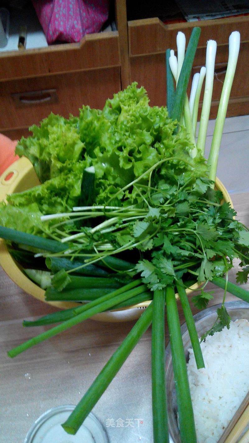 雞蛋醬,幹豆腐,黃瓜小蔥香菜生菜