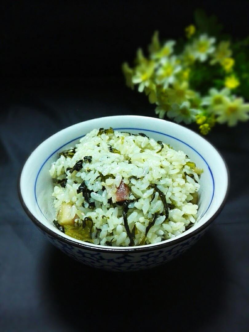 萵筍葉鮮肉菜飯～用萵筍葉子燒的菜飯很香哦