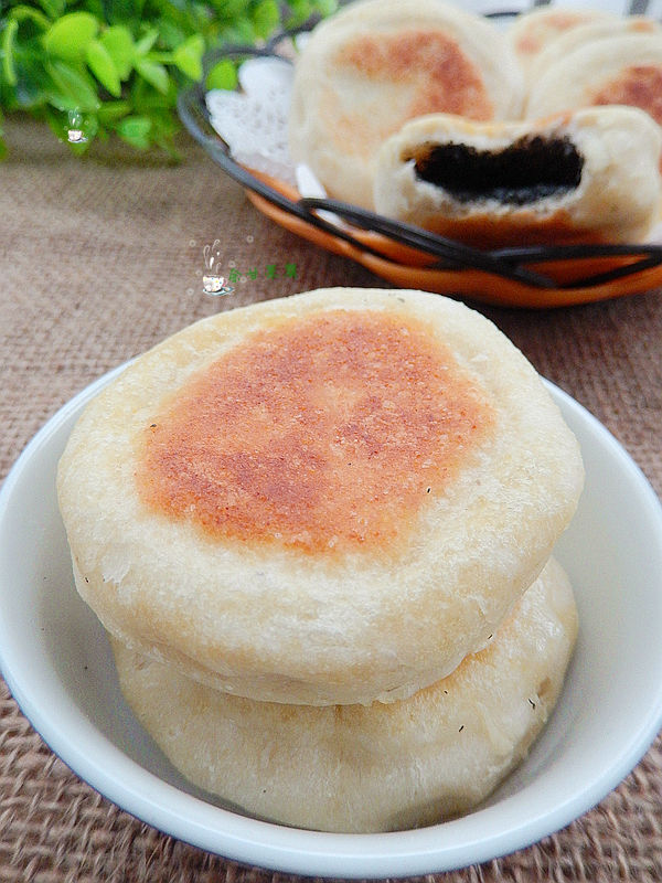 巧用豆渣:豆渣芝麻馅饼