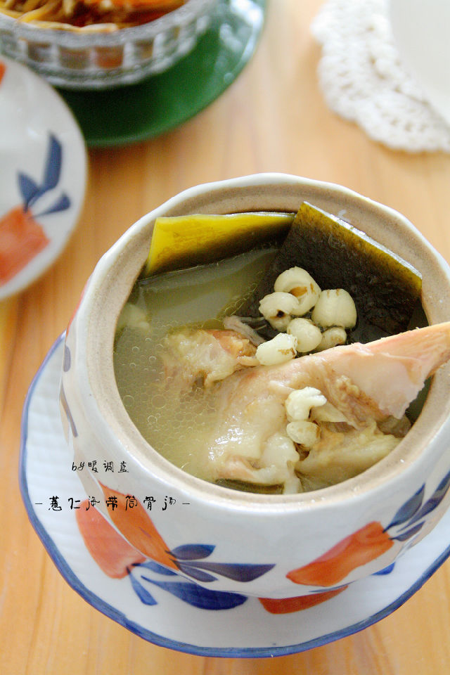 海带薏米排骨汤图片