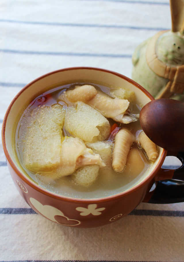 竹荪土鸡汤——冬季滋补养生汤