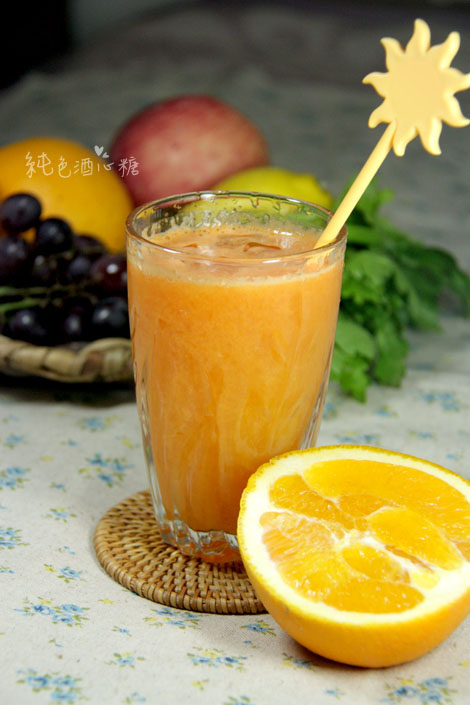 鲜橙果蔬汁——夏季解暑纳凉的鲜榨果汁（飞利浦榨汁机试用2）