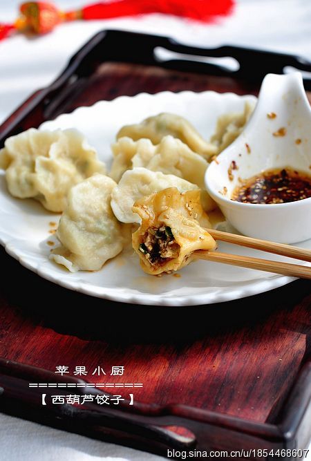 吃着吃着就变美：润肤美白利水的西葫芦饺子