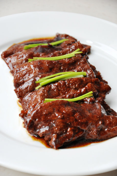 调气血，温元气的一道滋补型东北风味菜——红烧鹿肉片