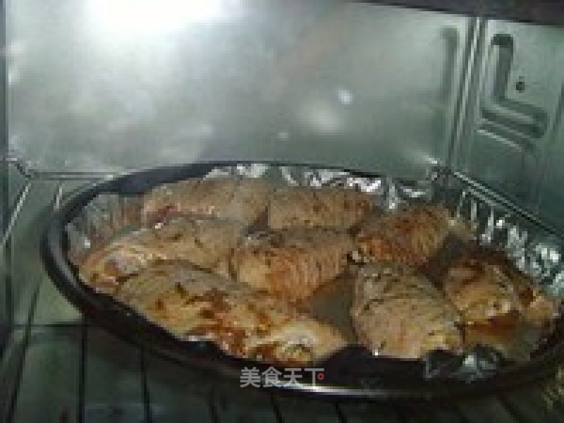 烤鸡翅烤箱做法,所以的食材都准备好备用烤鸡