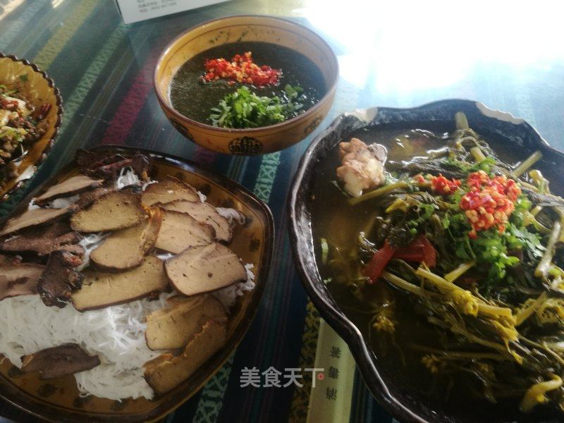 團圓飯#景頗傣味菜裡的撒撇,是我唯一不能接受的菜品之一.