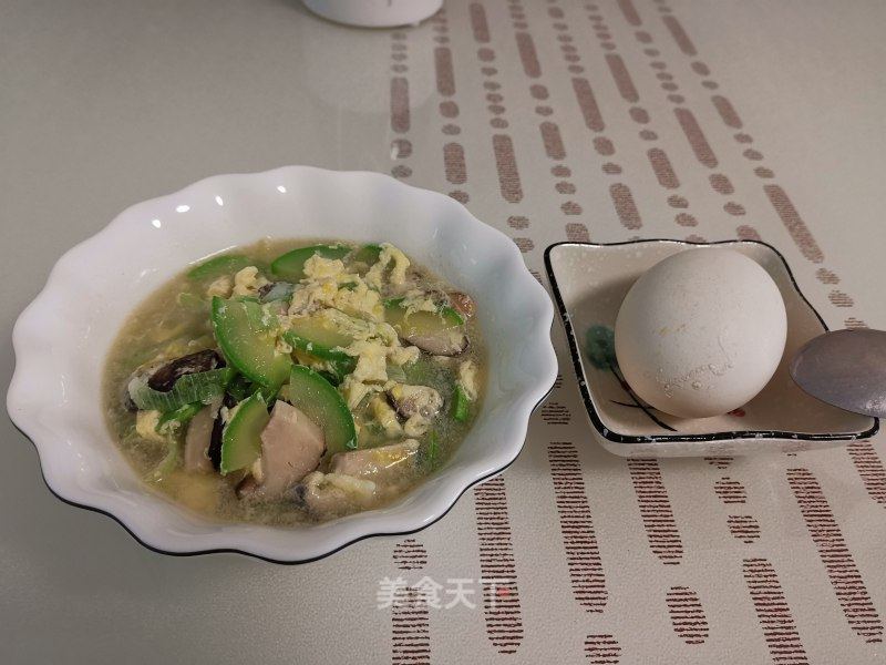 减肥早餐:角瓜香菇鸡蛋汤