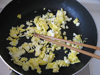 【鲁菜】――牛肉锅贴的做法步骤：1