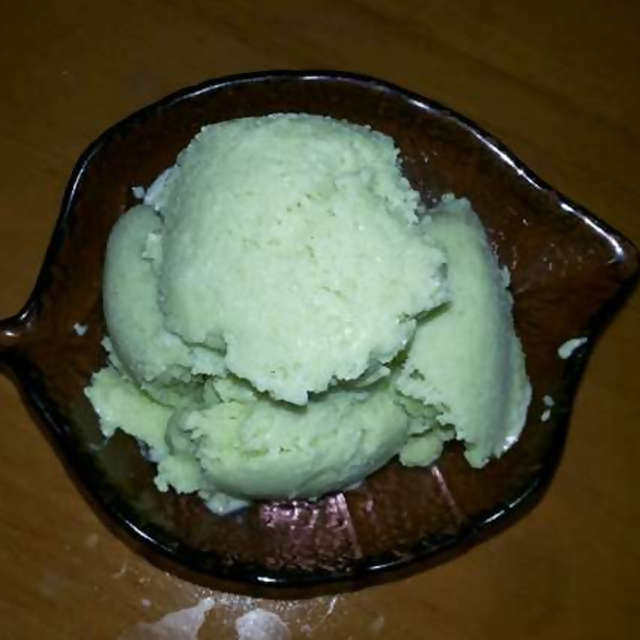 牛油果酸奶冰淇淋