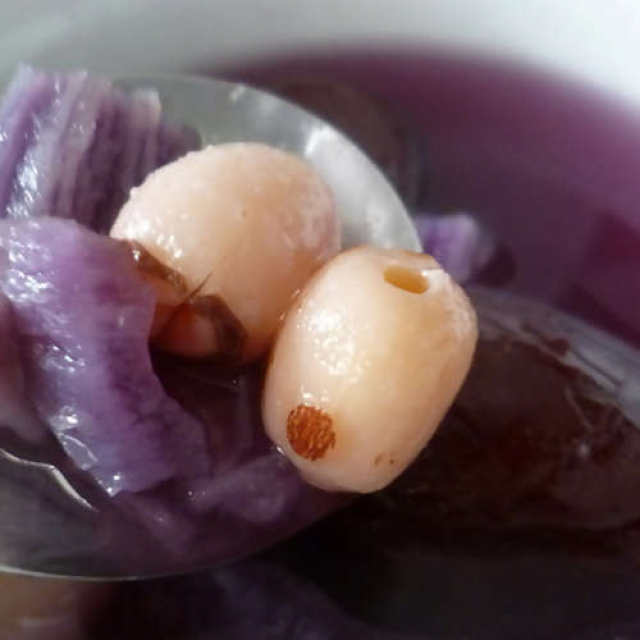 红枣莲子紫薯甜汤