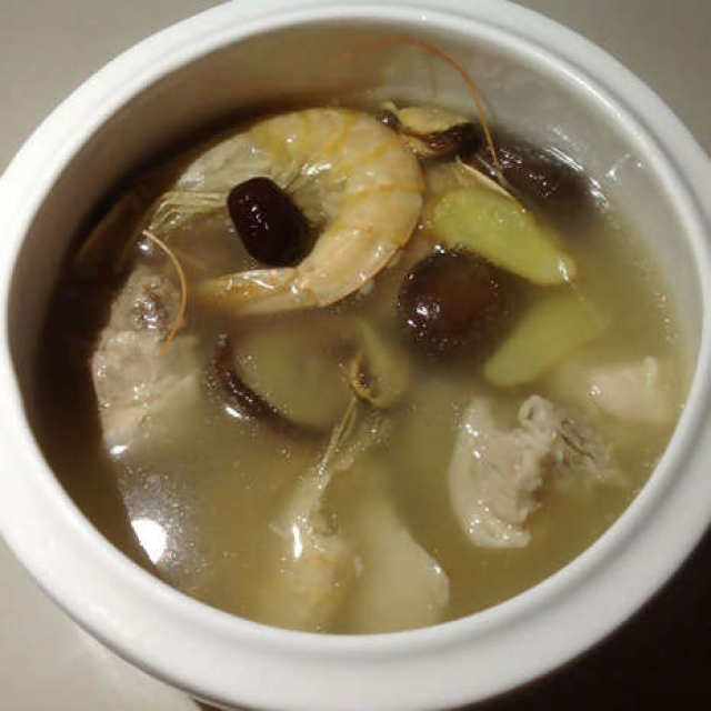 排骨海鲜汤---秋季滋润汤