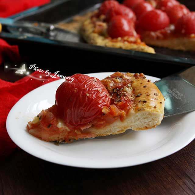 番茄培根披萨
