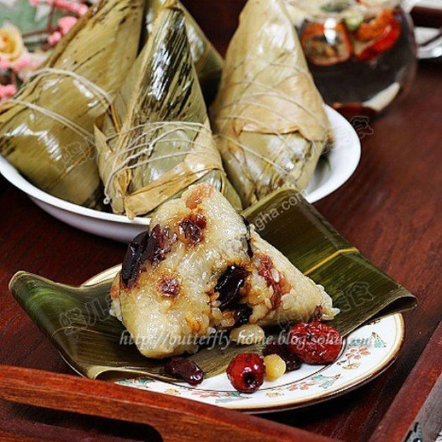 Mixed Zongzi with Honey Beans and Dates