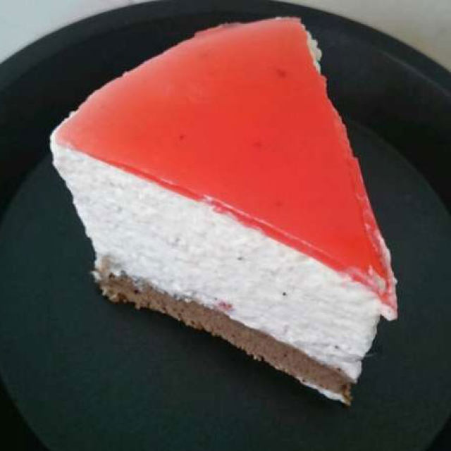 草莓镜面可可慕斯蛋糕