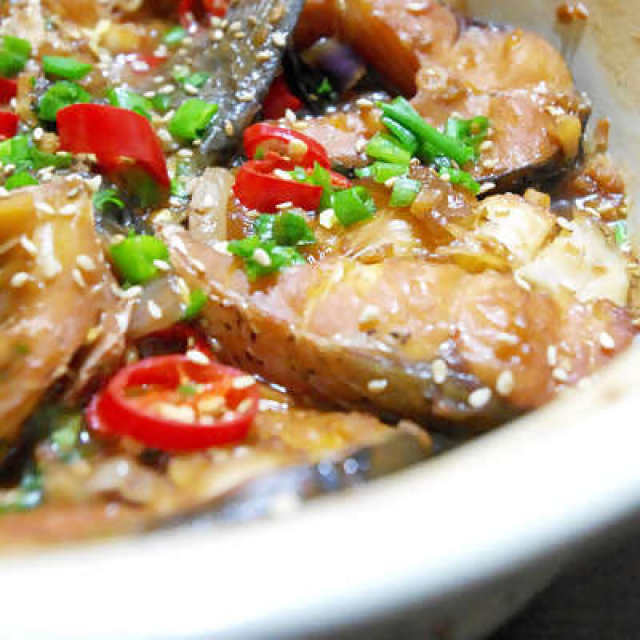 特简单特美味的菜——砂锅焖烤鱼