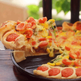 脆肠玉米披萨